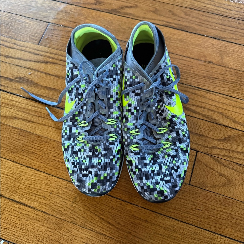 Nike Free Runs